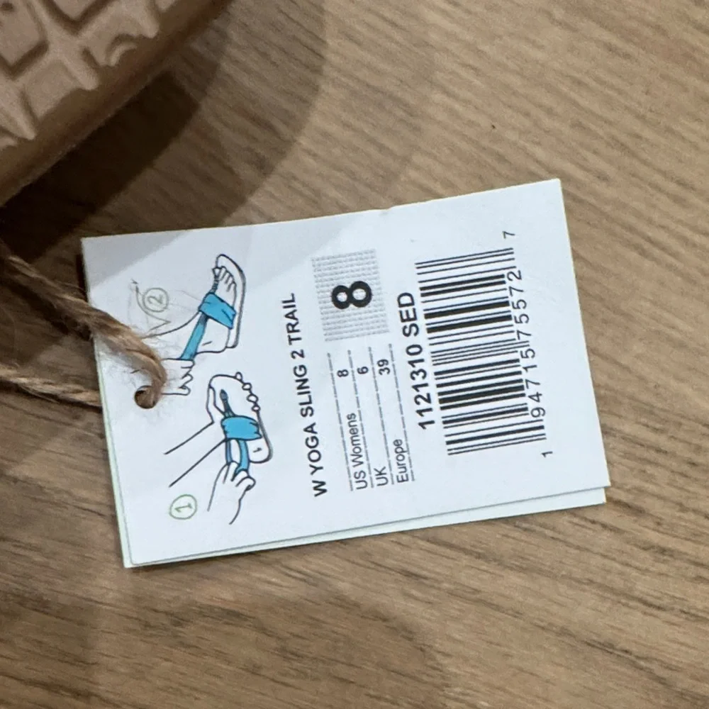 Sanuk Women's Brown Sandals with Patterned Straps size 8 NWT - Picture 3 of 4